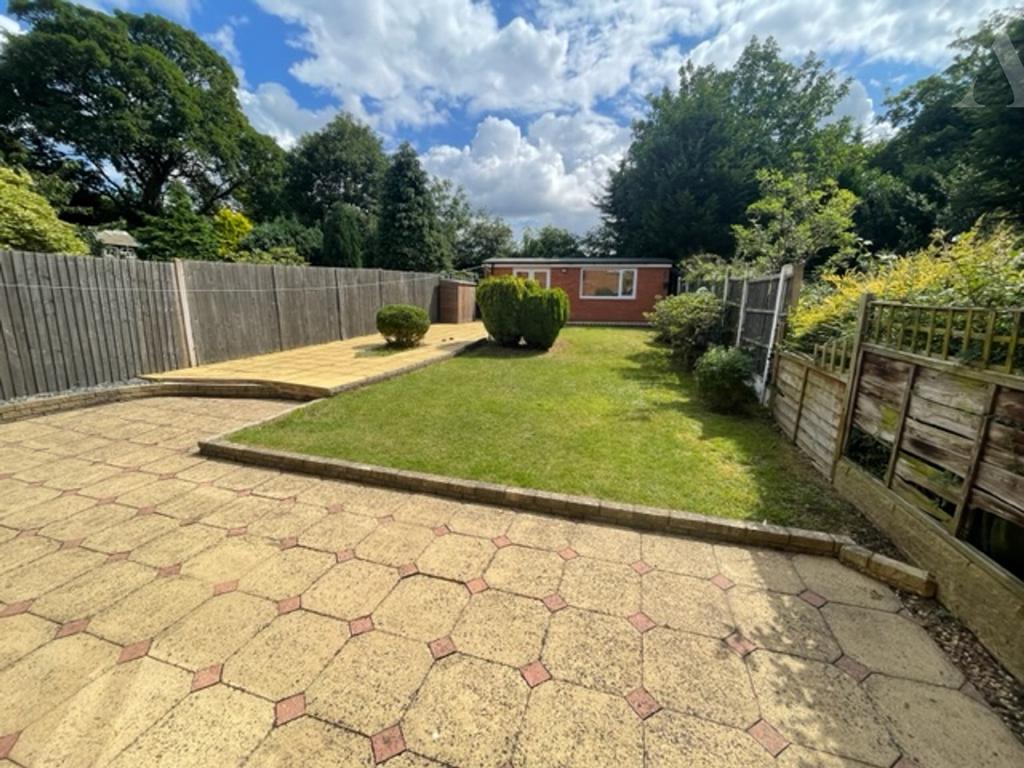 17 collingbourne garden. 2jpg