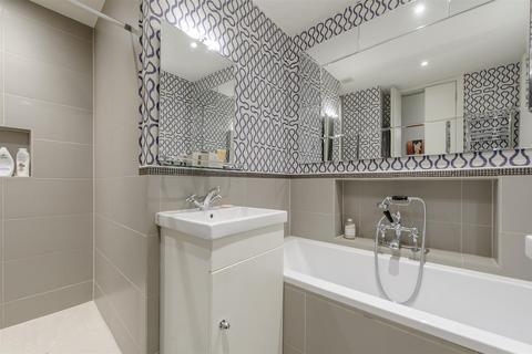 1 bedroom apartment for sale, Egerton Gardens, Chelsea, London