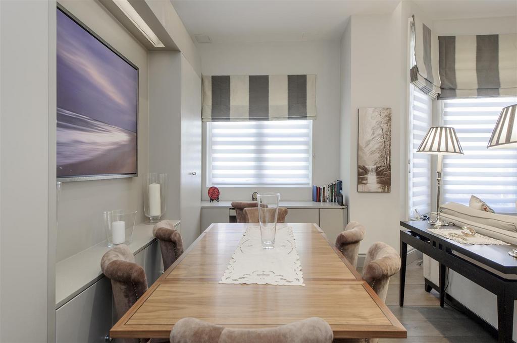 Dining Area 2.jpg