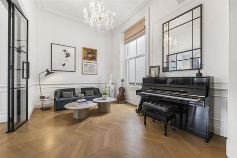 undefined, 8 Redcliffe Square, London