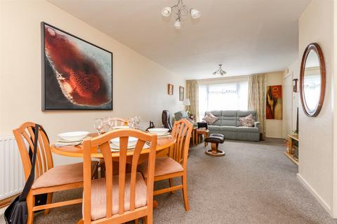 3 bedroom terraced house for sale, The Glades, Gravesend DA12