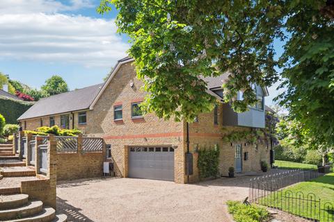 5 bedroom detached house for sale, Grange Drive, Bourne End / Wooburn Green Borders HP10