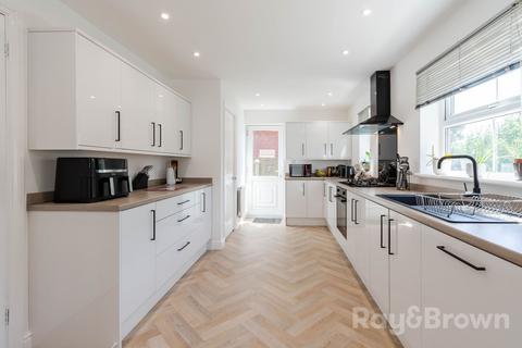 undefined, Thornhill, Cardiff CF14
