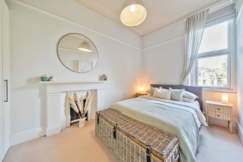 116d Crystal Palace Park Road, London, SE26 6UP