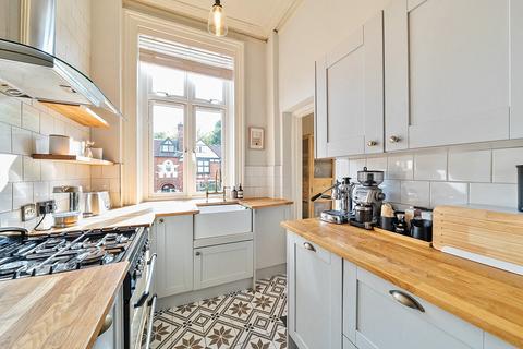 116d Crystal Palace Park Road, London, SE26 6UP