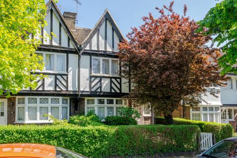 29 Monks Drive, London, W3 0EB