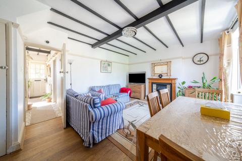 29 Monks Drive, London, W3 0EB
