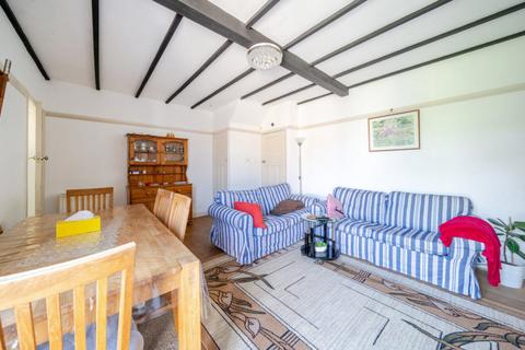 29 Monks Drive, London, W3 0EB