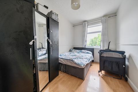 2 bedroom apartment for sale, St. Georges Parade, Perry Hill, London