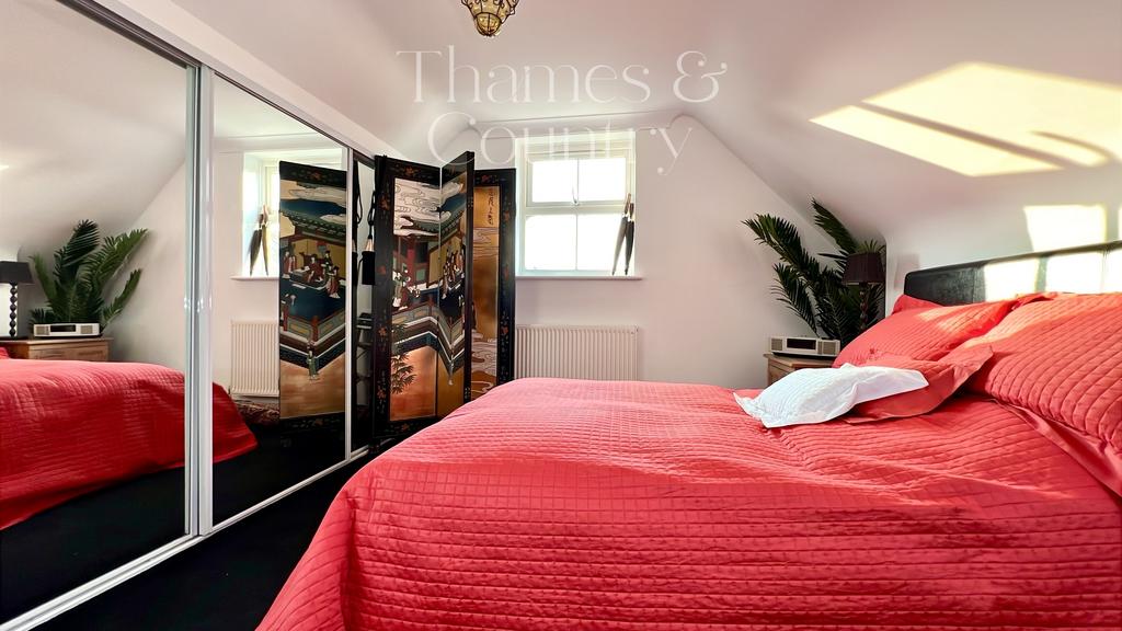 Top Floor Primary bedroom