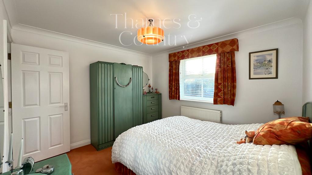 Double Bedroom 4
