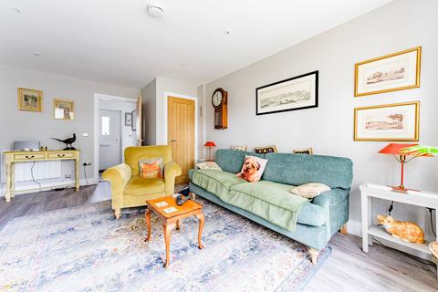2 bedroom end of terrace house to rent, Daffodil Walk, Hemsby