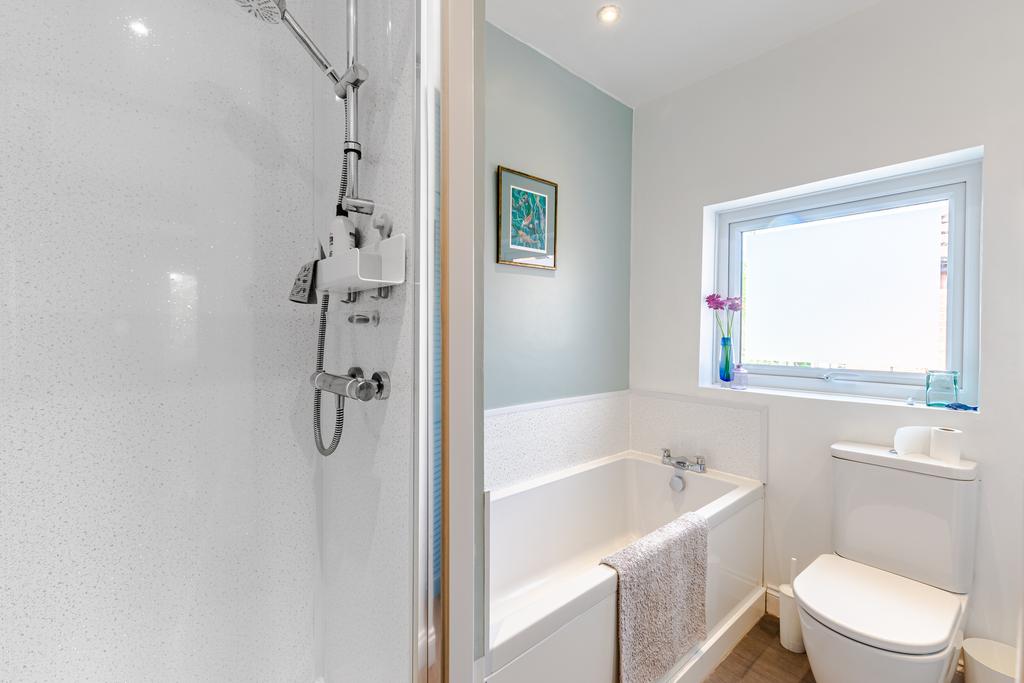 Bathroom1