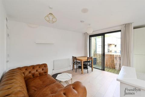 1 bedroom apartment to rent, Inigo Jones House, 16 Gill Street, London, E14