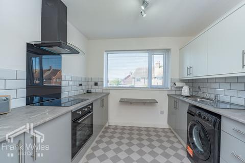 2 bedroom flat for sale, Flat Court 34, Heyhouses Court, Heyhouses Lane, Lytham St. Annes, Lancashire
