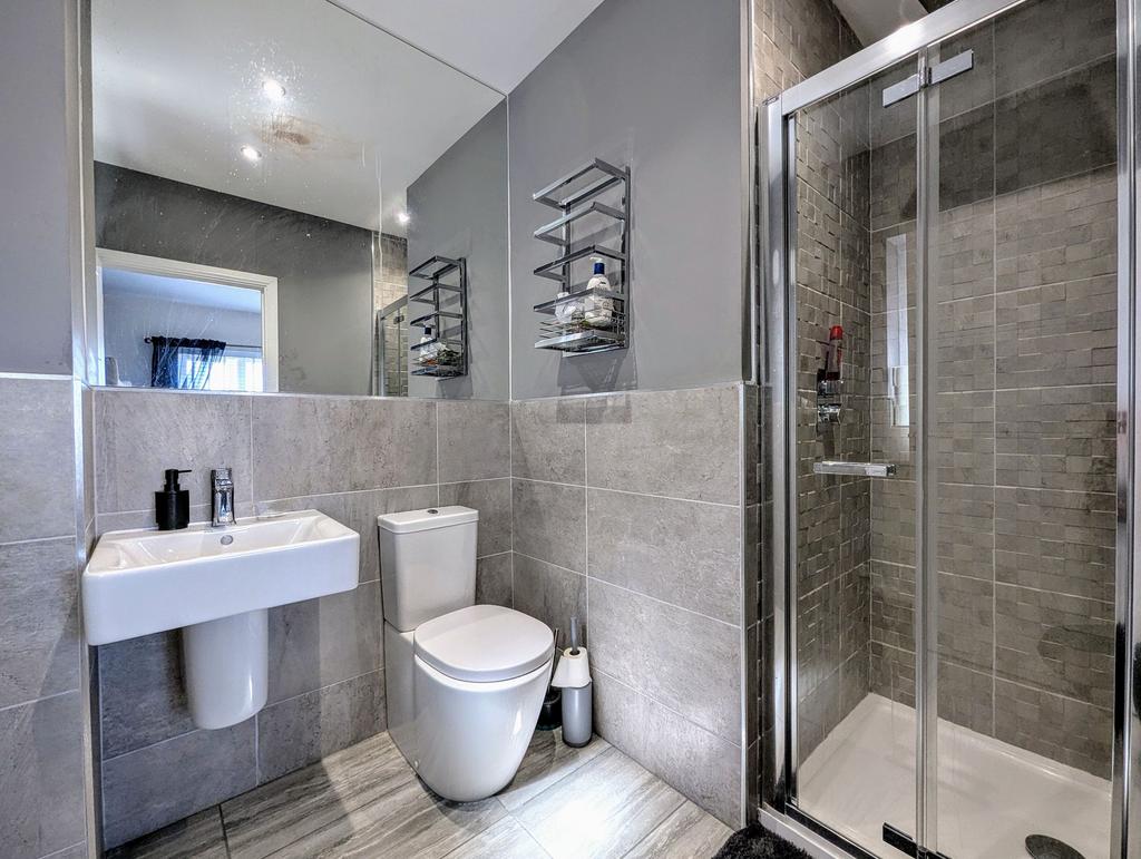 Ensuite Two