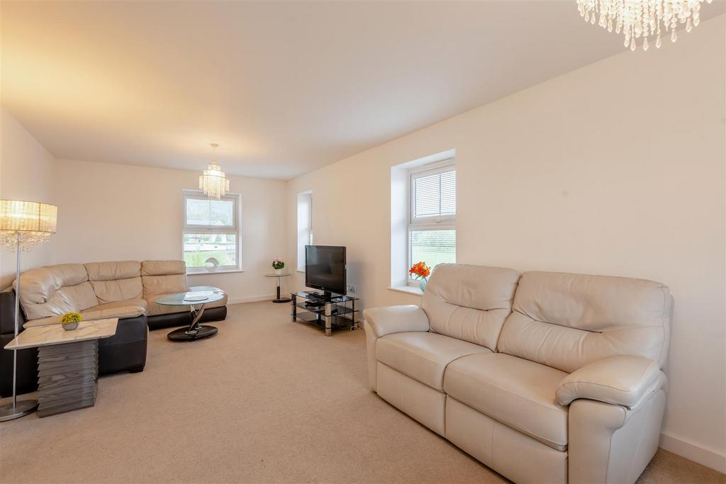 8647326-interior13.jpg