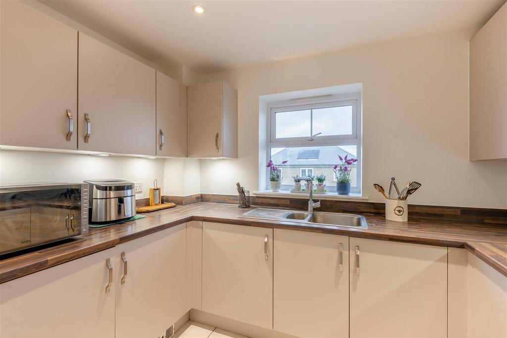 8647326-interior11.jpg