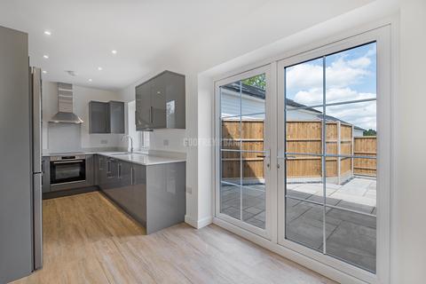 undefined, Mill Hill NW7