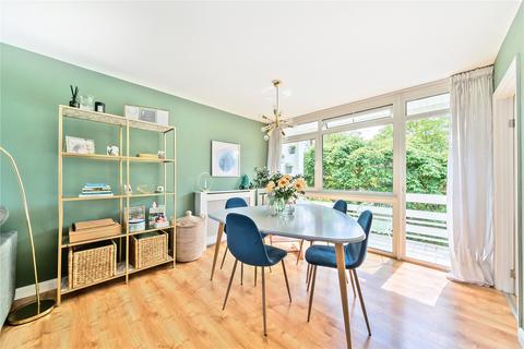 3 bedroom flat for sale, St Vincent Road, Walton On Thames, Surrey, KT12