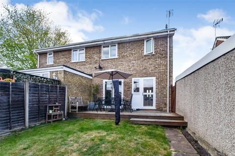 18 Byways, Yateley, GU46 6NE