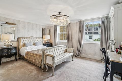 5 bedroom terraced house for sale, South End Row, London