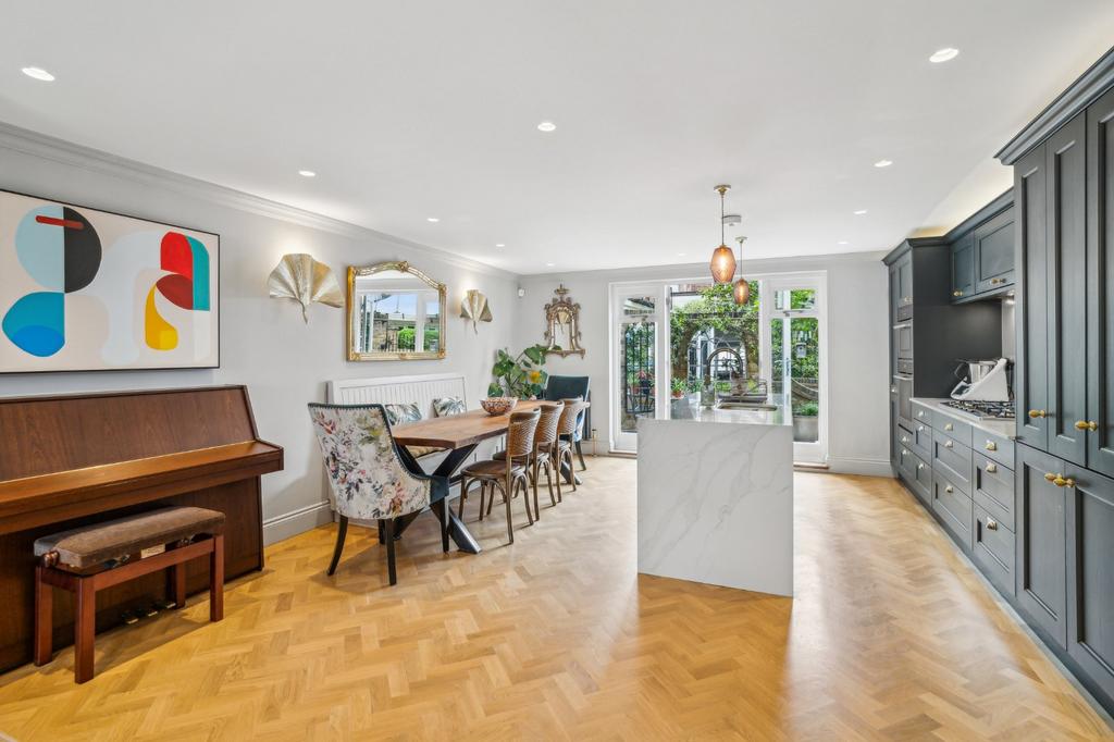 Reception/Kitchen