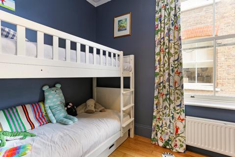 3 bedroom flat for sale, Carlton Mansions, Randolph Avenue, Maida Vale, London