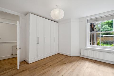 2 bedroom flat to rent, Cleveland Mansions, Widley Road, London
