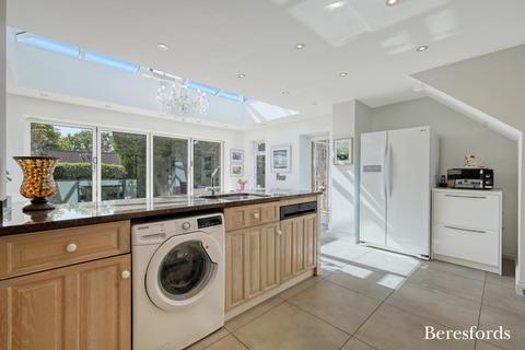 29 Connaught Way, Billericay, CM12 0UN