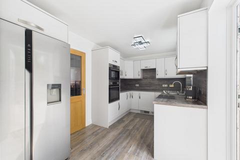 3 bedroom semi-detached house to rent, Birley Spa Close, Sheffield S12