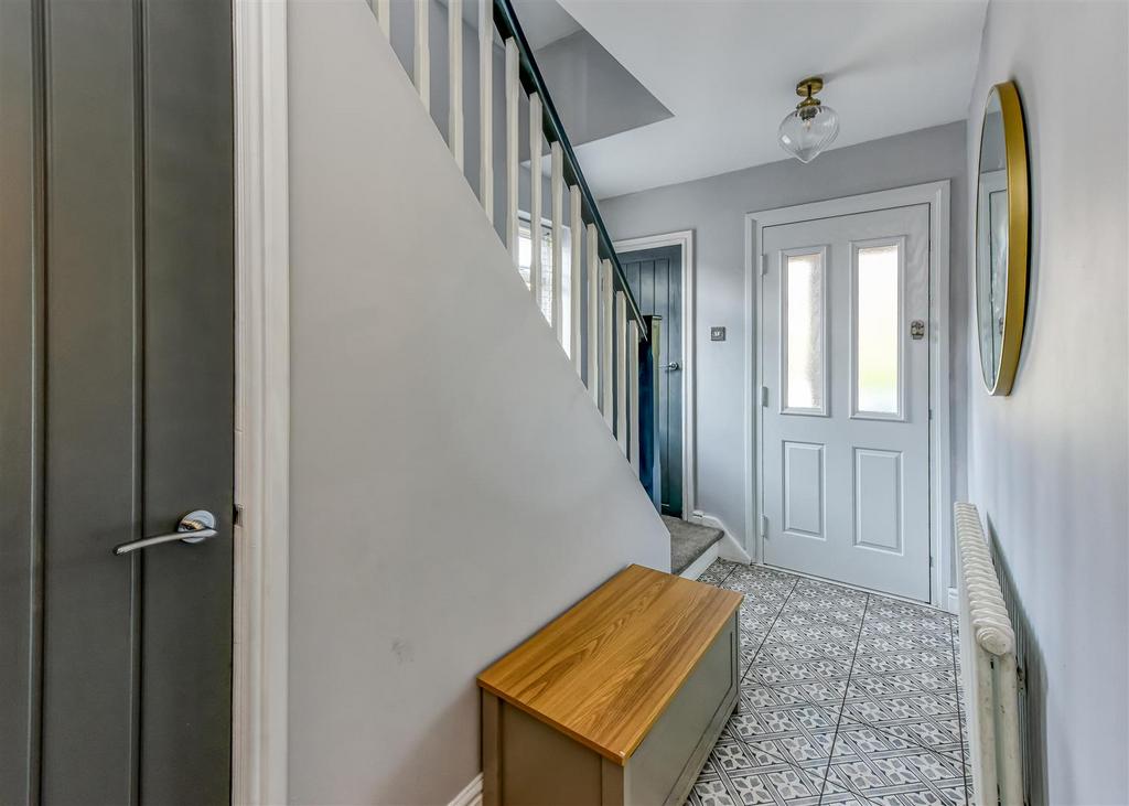 53 Wakeley Hill-Hall.jpg