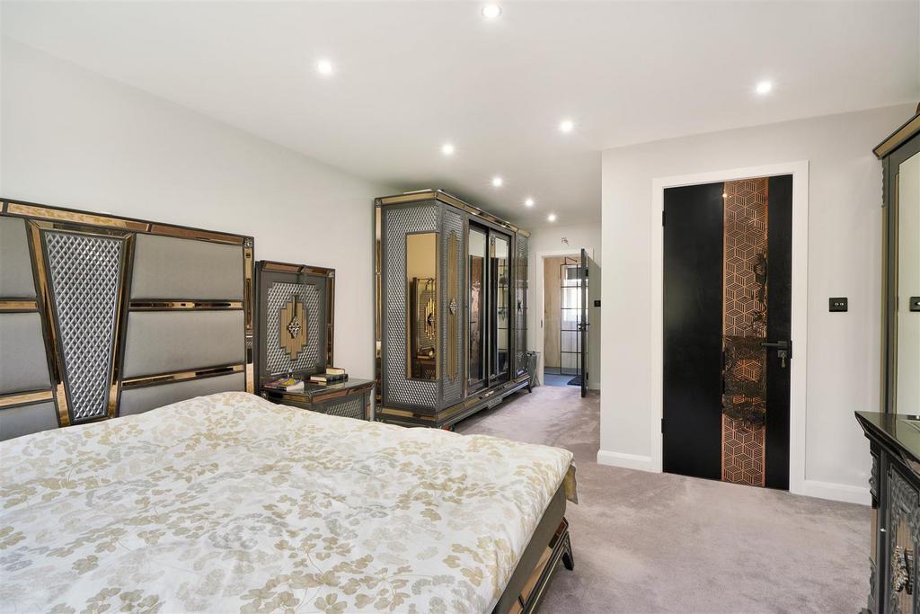63 Ashness Gardens - wl8 Kh Ctzf9v5 Rsx NFNpy.jpg