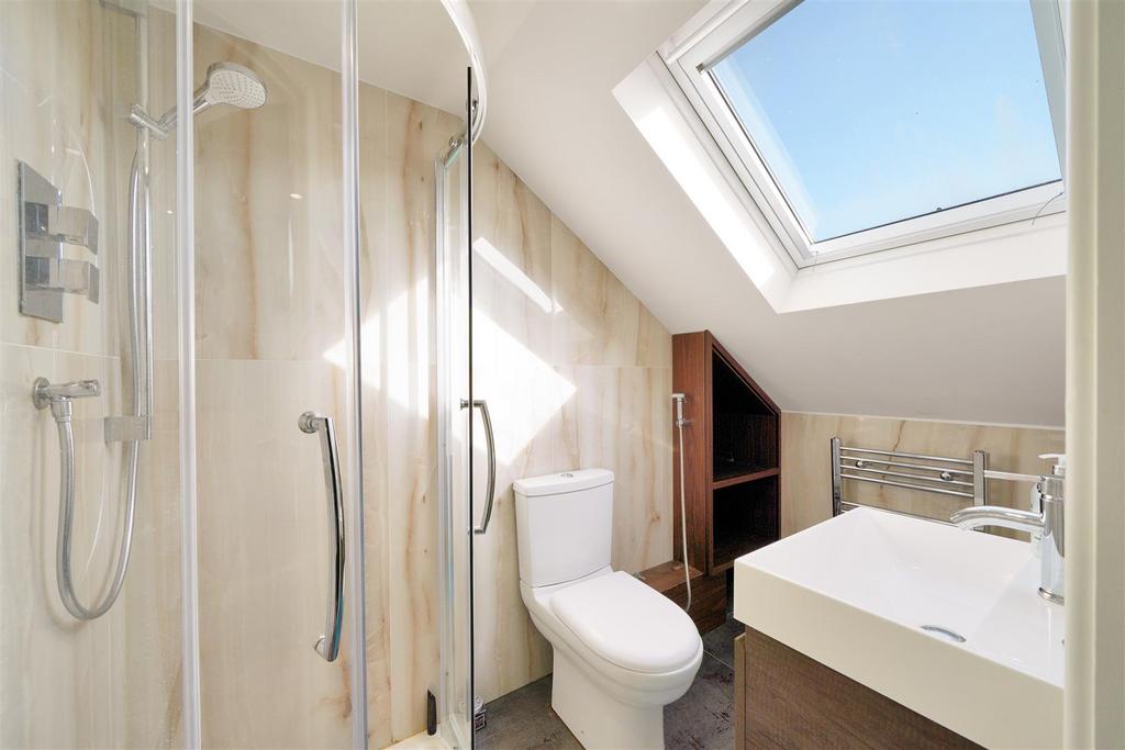 63 Ashness Gardens - 216a5e2 Eh2d LXHD0a IIz.jpg