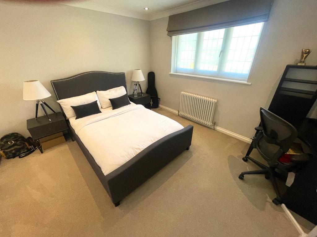 BED 2.jpg