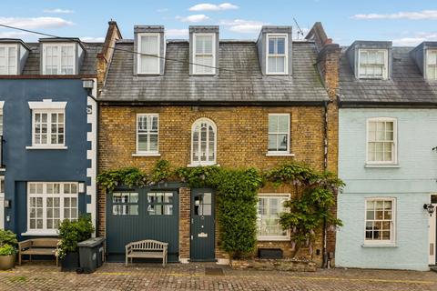 2 bedroom mews to rent, Ladbroke Walk