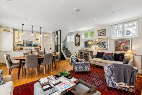 2 bedroom mews to rent, Ladbroke Walk