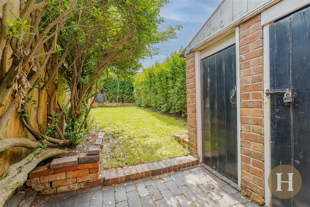 Hadleigh Estate Agents-43.jpg