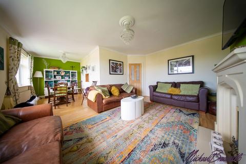 undefined, Gregory Crescent, Bradford BD7
