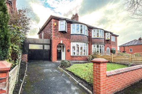 3 bedroom semi-detached house for sale, Hollinwood Avenue, Chadderton, Oldham, Greater Manchester, OL9
