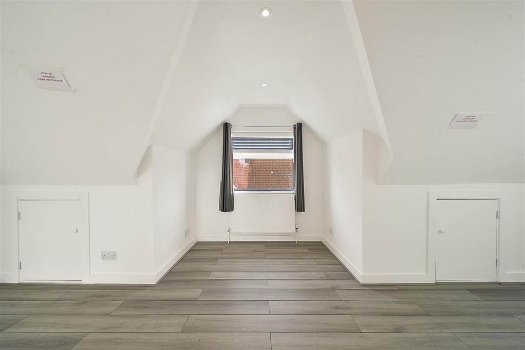 First Floor, 3 Tring Avenue - b GYWijt8 U91jfe XMKw BZ