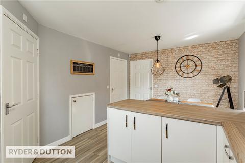 19 Baron Avenue, Ashton-under-lyne, OL6 8EF
