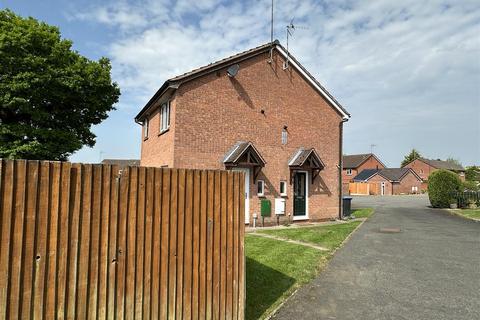 17 Devonish Close, Alcester, B49 6EG
