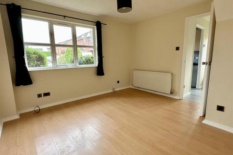 17 Devonish Close, Alcester, B49 6EG