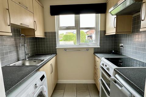 17 Devonish Close, Alcester, B49 6EG