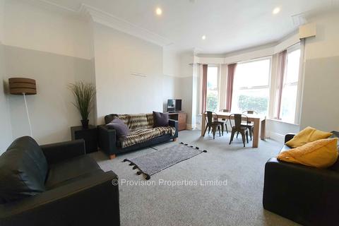 6 bedroom terraced house to rent, Delph Lane, Woodhouse LS6