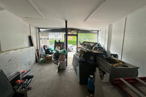 Shop to rent, Dedworth Road, Windsor, Berkshire, SL4