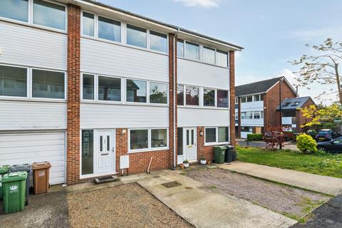 undefined, Hatcliffe Close, Blackheath, London, SE3