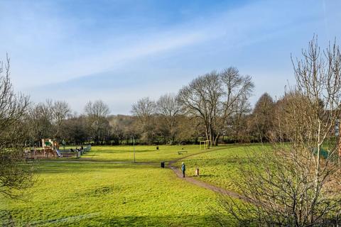 2 bedroom flat for sale, Hemel Hempstead,  Hertfordshire,  HP2