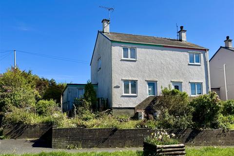 undefined, Stad Llwynaethnen, Trefor, Caernarfon